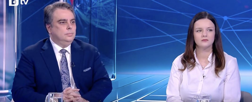 Асен Василев призова Румен Радев за открит лидерски дебат преди изборите