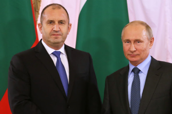 Москва следи изборите в България след загубата на Орбан в Унгария