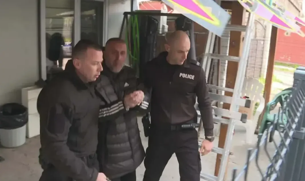 Полицията разследва възможна изборна манипулация в Столипиново след изземване на списъци и пари